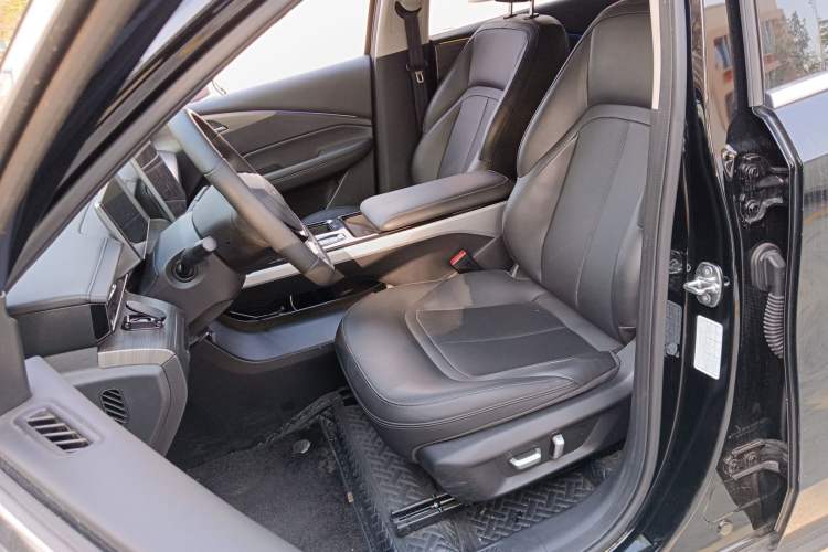 Used Wuling Xingguang 2024 Co-Creation Edition 510 Advanced Model Left Front Seat