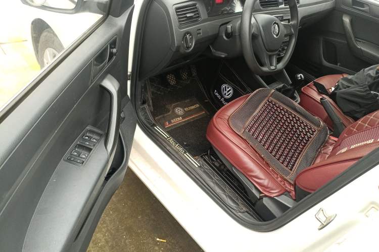 Used Volkswagen Santana 2016 1.4L Manual Fashion Edition