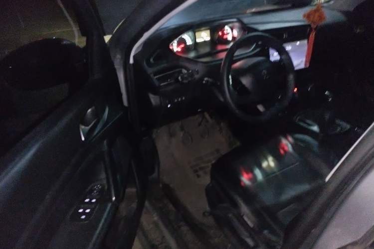 Used Peugeot 308 2018 1.6L Manual Fashion Edition