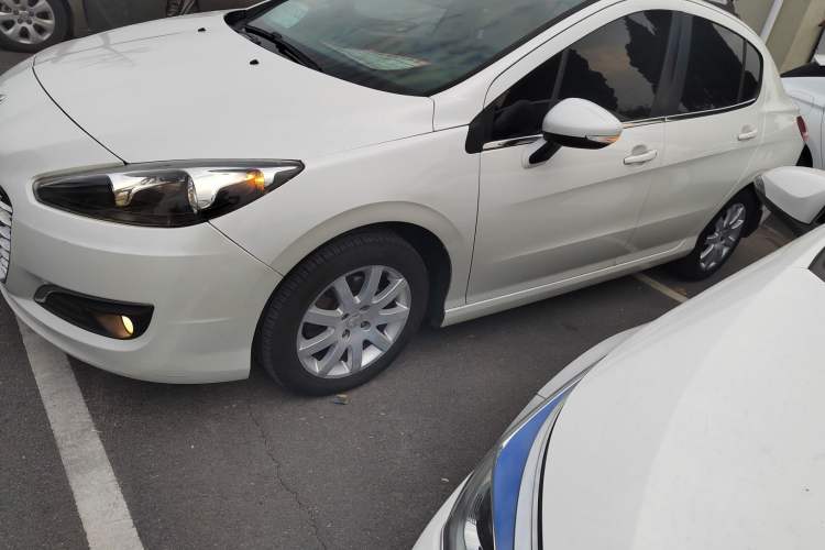 Used Peugeot 308 2014 Enjoy Edition Classic 1.6L Automatic Premium Model
