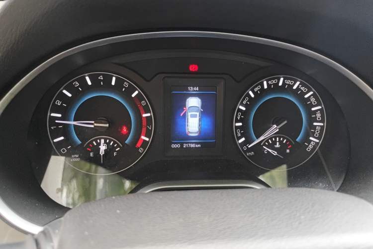 Used Haval H2 2017 Blue Label 1.5T Manual Two-Wheel Drive Luxury Model
