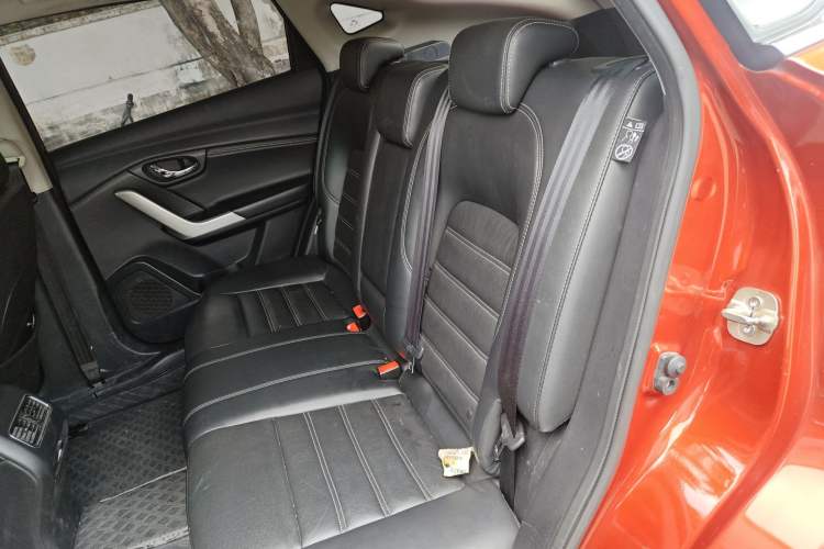 Used Venucia T90 2017 2.0L CVT Leading Edition