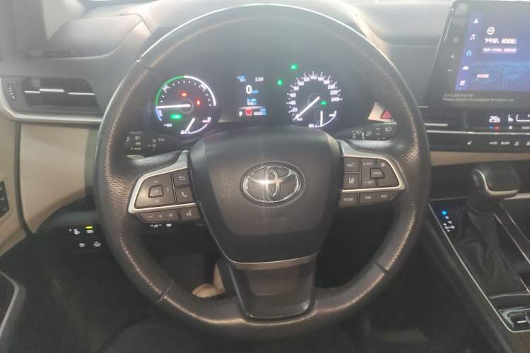 Used Toyota Granvia 2023 2.5L Hybrid Prestige PLUS Edition Steering Wheel