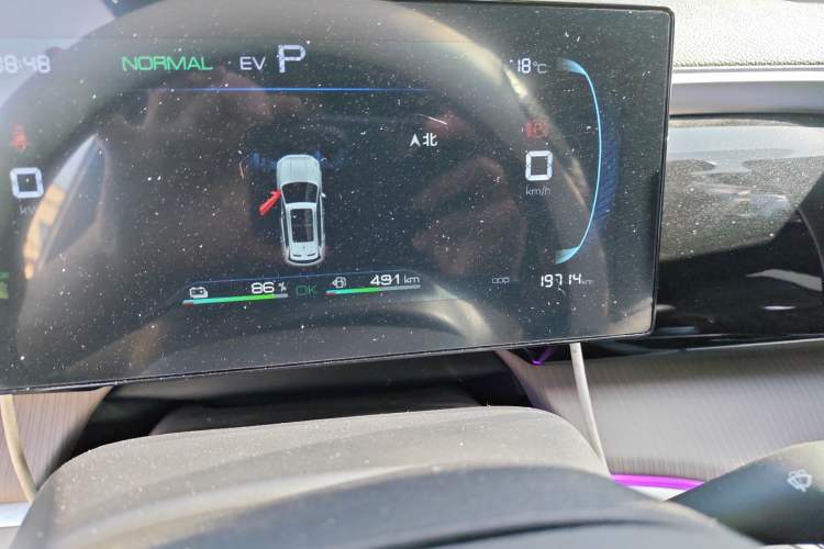 Used BYD Song Pro New Energy 2024 HONOR Edition DM-i 71KM Navigation Model
