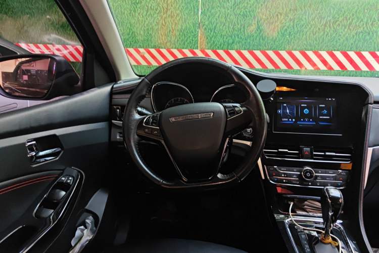 Used Venucia T70 2018 2.0L CVT Smart Enjoyment Version
