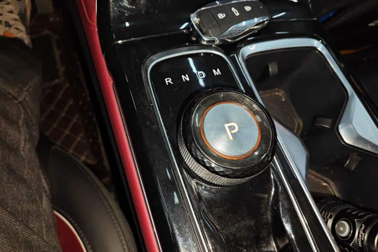 Used SOL QX 2021 300T DCT Luxury Smart Connectivity Version
