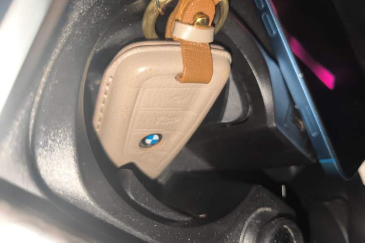 Used BMW 3 Series 2023 325i M Sport Night Edition Package Vehicle Key