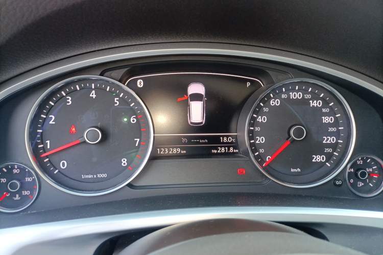 Used Volkswagen Touareg 2011 3.0 TSI Comfort Version
