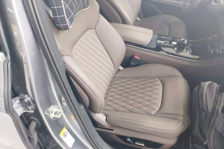 Used BYD Han 2023 EV Champion Edition 605KM Front-Drive Premium Model Right Front Seat