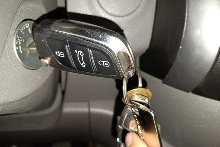 Used Nissan Sunny 2011 1.5XE Manual Comfort Edition
