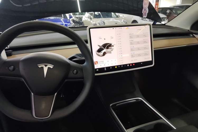 Used Tesla Model Y 2021 Long-Range All-Wheel-Drive Version 3D7