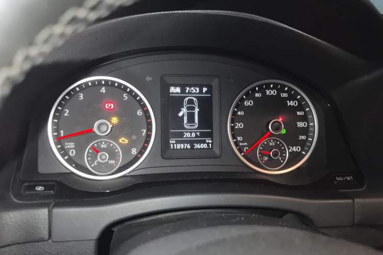 Used Volkswagen Tiguan 2012 1.8TSI Automatic Two-Wheel Drive Zhaoshi Edition Instrument Cluster