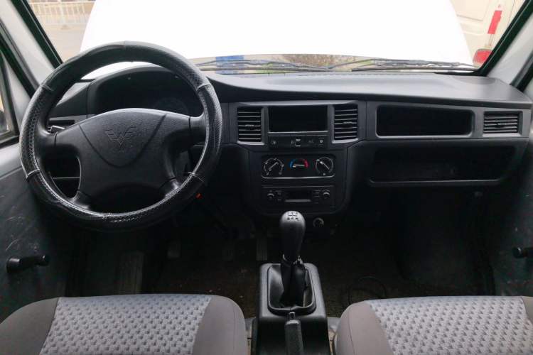 Used Wuling Zhiguang 2020 1.2L Practical Model China VI LSI
