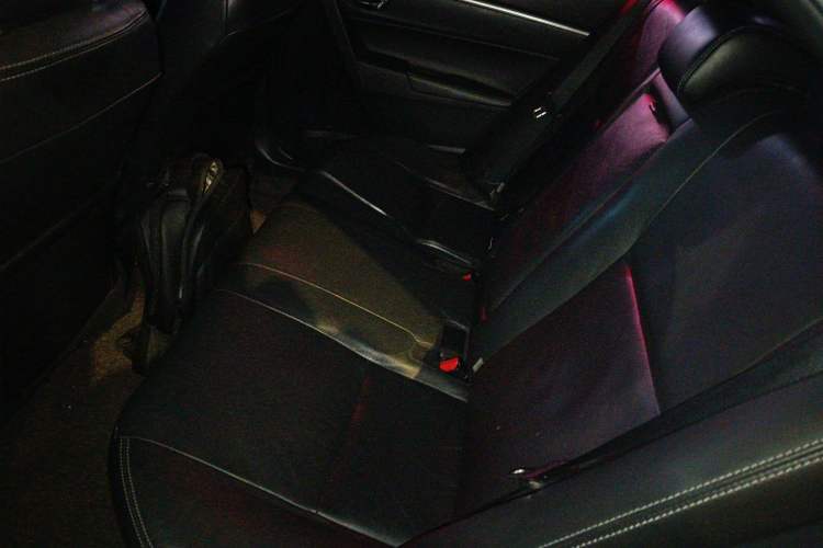 Used Toyota Corolla 2017 Revised Dual-Engine 1.8L E-CVT Elite Edition Left Rear Seat