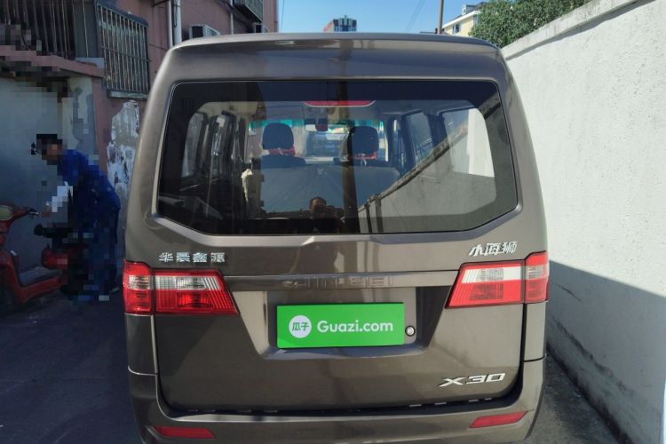 Used Jinbei Hiace X30 2023 1.5L Wealthy-Style Passenger Van 5/6/7-Seater Non-Air-Conditioned Version SWC15M
