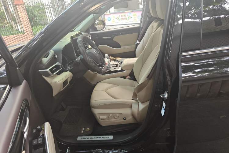 Used Toyota Highlander 2022 Dual-Engine 2.5L Four-Wheel Drive Prestige Version 7 Seats