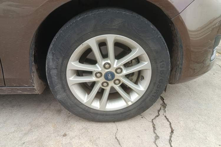 Used Ford Escort 2019 Revised 1.5L Automatic ZhiXiang Version China VI Standard