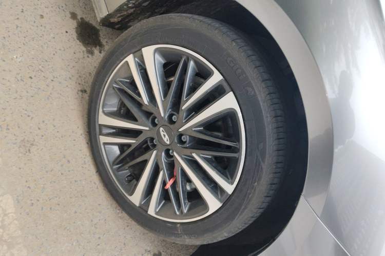 Used Chery Arrizo 8 2023 High-Performance Edition 2.0T DCT Powerfully Equipped Right Front Wheel Hub