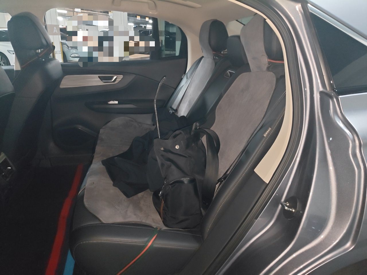 Hongqi E-QM5 2023 620km PLUS — снимка 17
