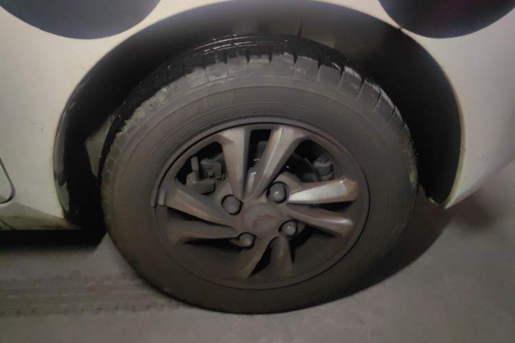 Used Wuling Hongguang MINIEV 2020 Enjoyment Model Lithium Iron Phosphate Right Front Wheel Hub