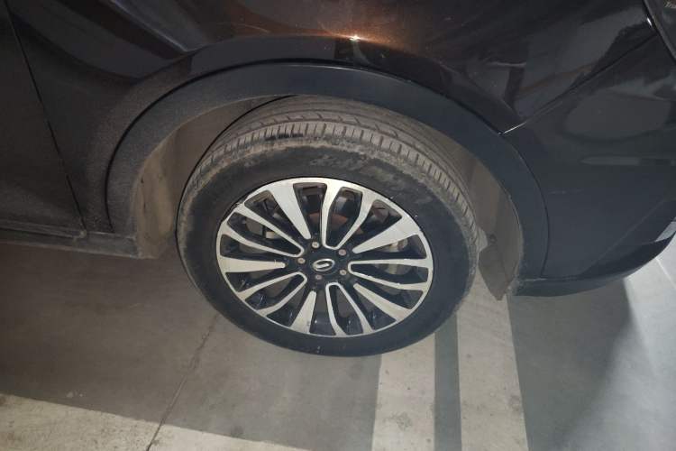 Used GAC Trumpchi GS5 Super 2015 1.8T Automatic Two-Wheel Drive Luxury Navigation Edition
