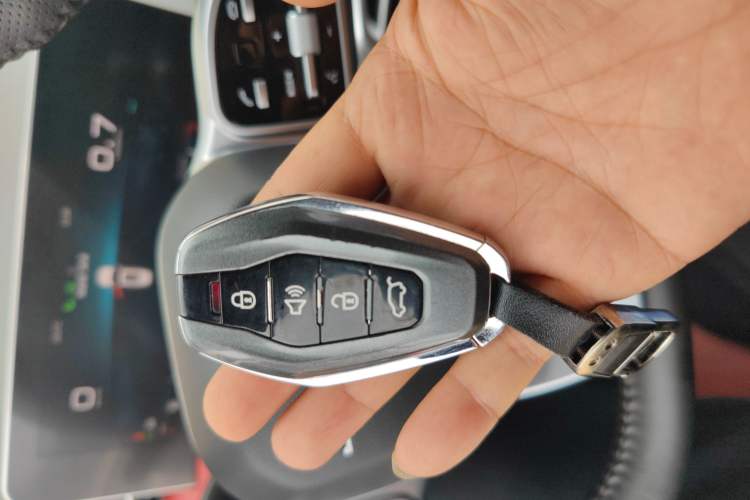 Used JETOUR X70 PLUS 2023 1.6T DCT Stronger PRO+ 5-Seater
