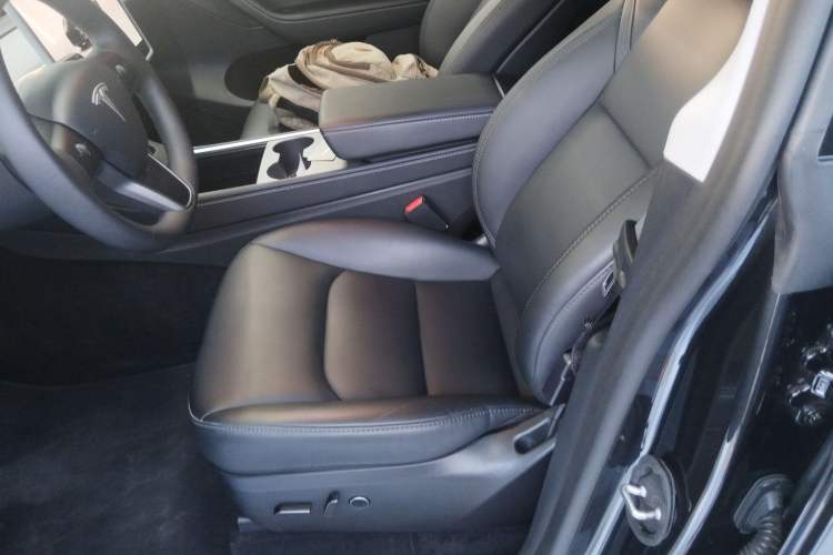 Used Tesla Model Y 2024 Rear-Wheel-Drive Version