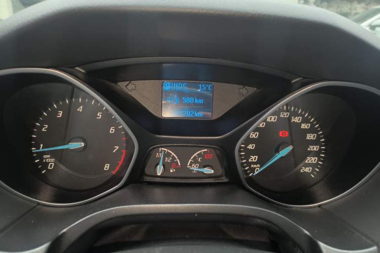 Used Ford Focus 2012 Sedan 1.6L Automatic Fashion Edition