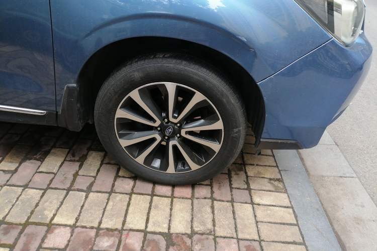 Used Subaru Forester 2016 2.0i Fashion Navigation Edition Right Front Wheel Hub