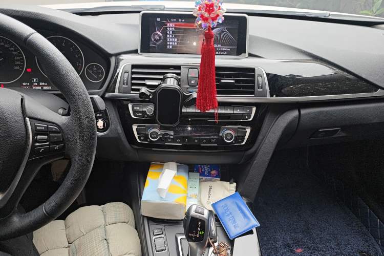 Used BMW 3 Series 2017 320Li Fashion Model
