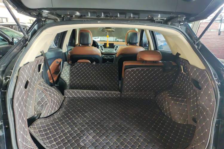 Used Soueast DX7 2016 1.5T Manual Triumph Edition
