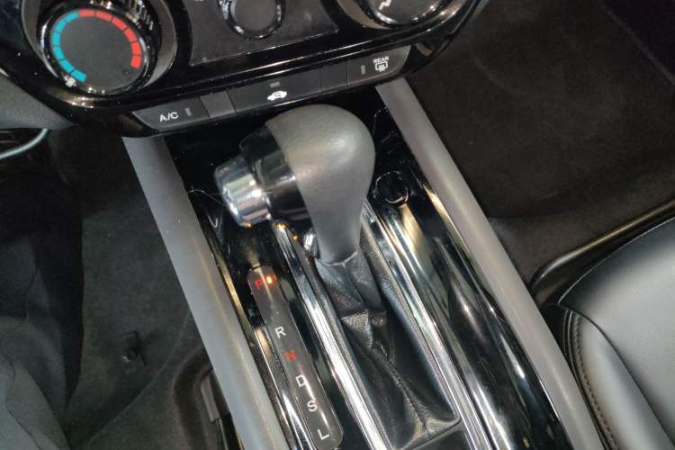 Used Honda Vezel 2020 1.5L CVT Elite Edition