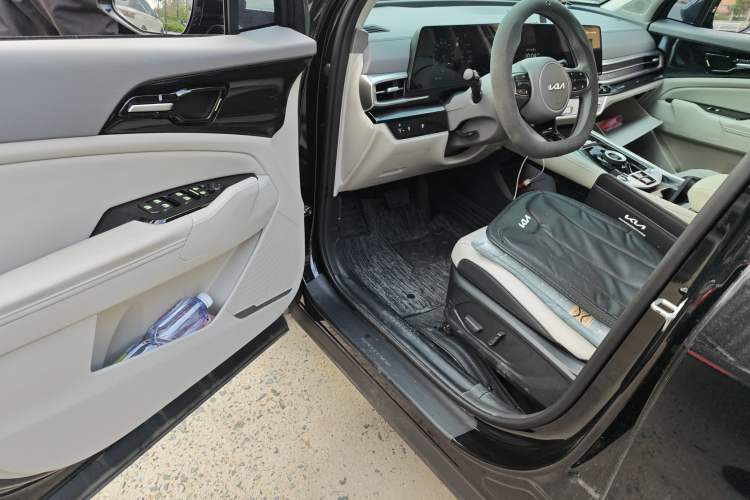 Used Kia Sportage (Chinese Domestic Model) 2023 1.5T Two-Wheel Drive Prestige Edition Interior 3