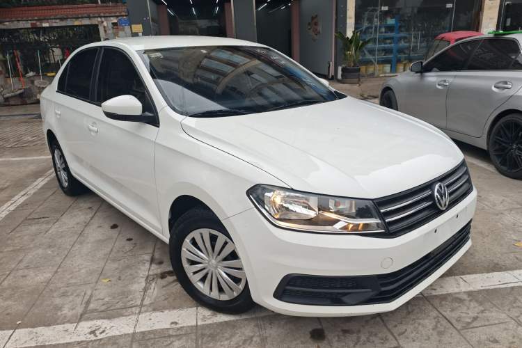 Used Volkswagen Santana 2021 1.5L Manual Fashion Edition Front Right 45 Deg