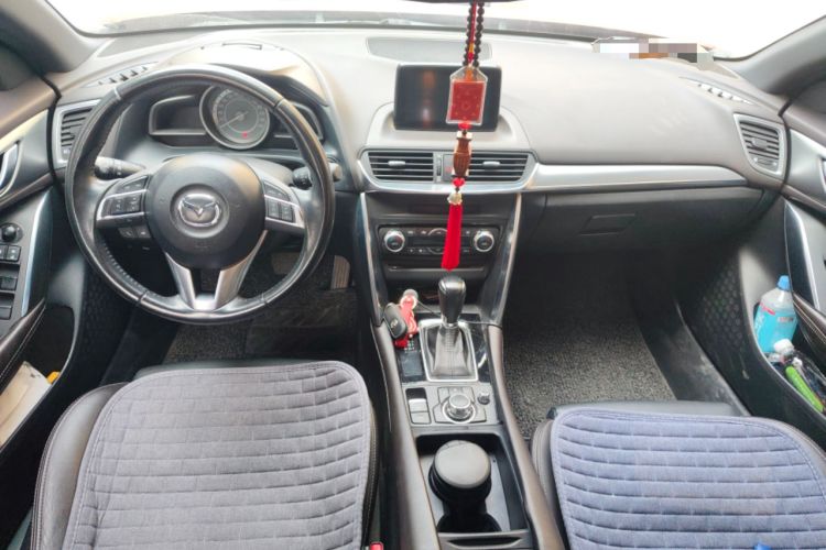 Used Mazda CX-4 2016 2.0L Automatic 2WD Blue Sky Luxury Edition Interior 2