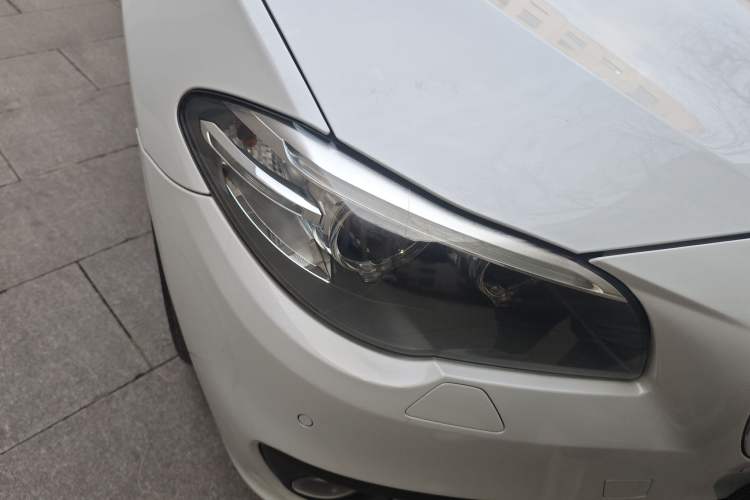 Used BMW 5 Series 2017 528Li Leading Model
