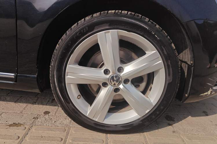 Used Volkswagen Magotan 2016 1.8TSI Luxury Comfort Model
