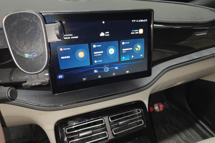 Used BYD Qin PLUS 2023 Champion Edition DM-i 55KM Leading Model
