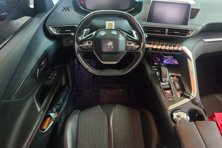 Used Peugeot 5008 2017 350THP 7-Seater Elite Edition Steering Wheel