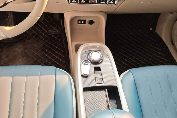 Used ORA Good Cat 2021 400km Standard Range Athena Edition Lithium-Ion Battery Gear Lever