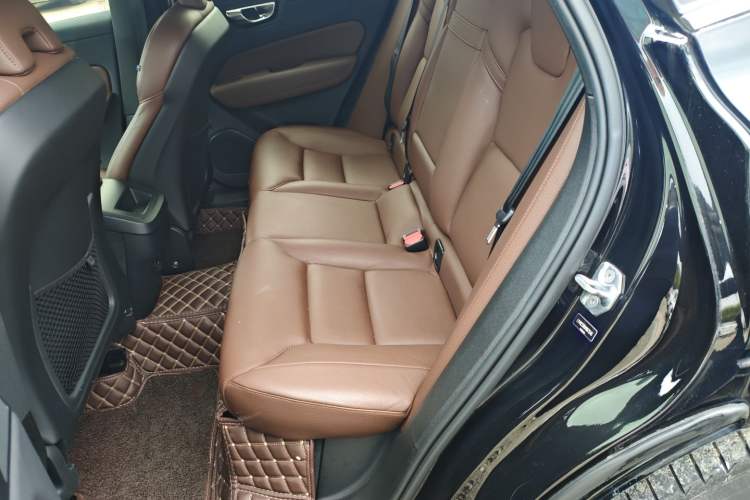 Used Volvo XC60 2021 T5 4x4 Smart Luxury Edition
