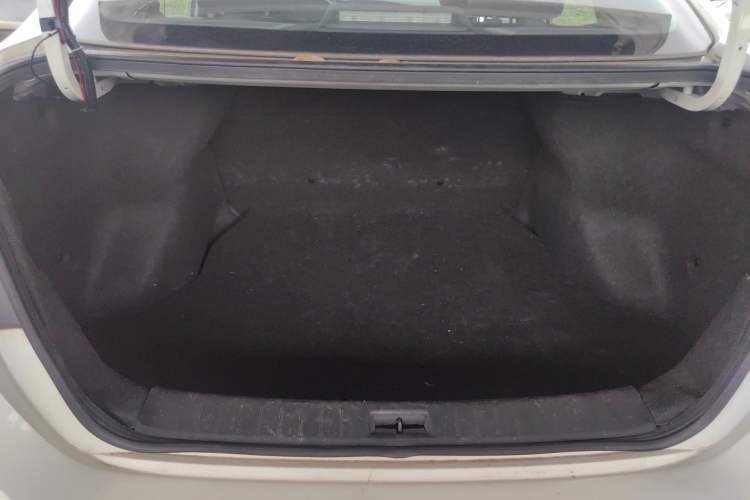 Used Nissan Sylphy 2021 Classic 1.6XE CVT Comfort Edition Trunk