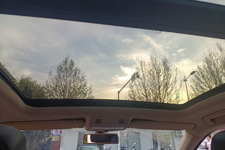 Used Volkswagen Touareg 2011 3.0 TDI Diesel Standard Version Headliner