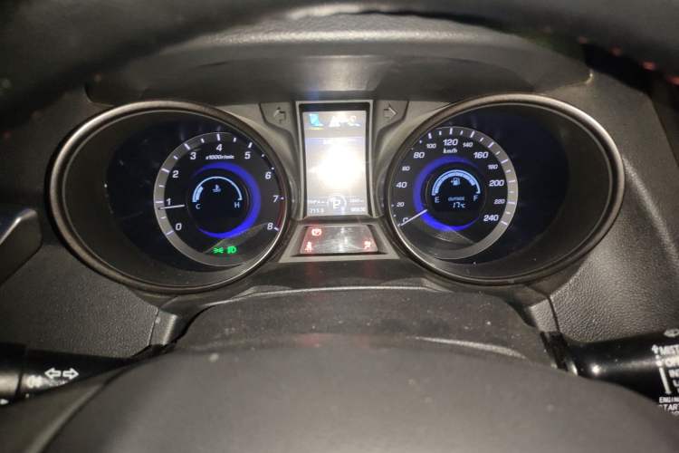 Used CHANGAN CS75 2016 1.8T Automatic Elite Model China V Standard
