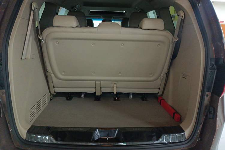 Used Buick GL8 2018 28T Luxury Model China VI Standard