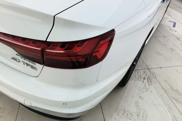 Used Audi A4L 2023 40 TFSI Fashion Dynamic Model
