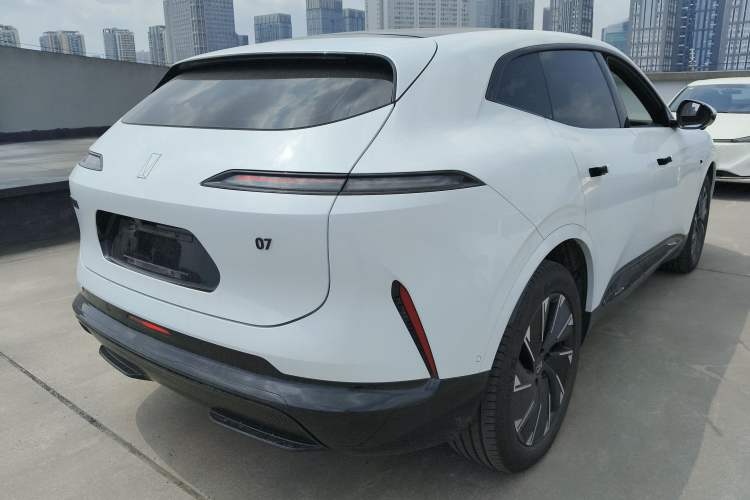 Used Avatr 07 2024 Pro+ All-Electric Version Rear Right 45 Deg