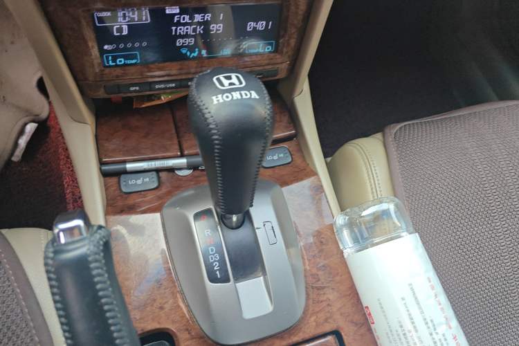 Used Honda Accord 2011 2.0L EX Gear Lever