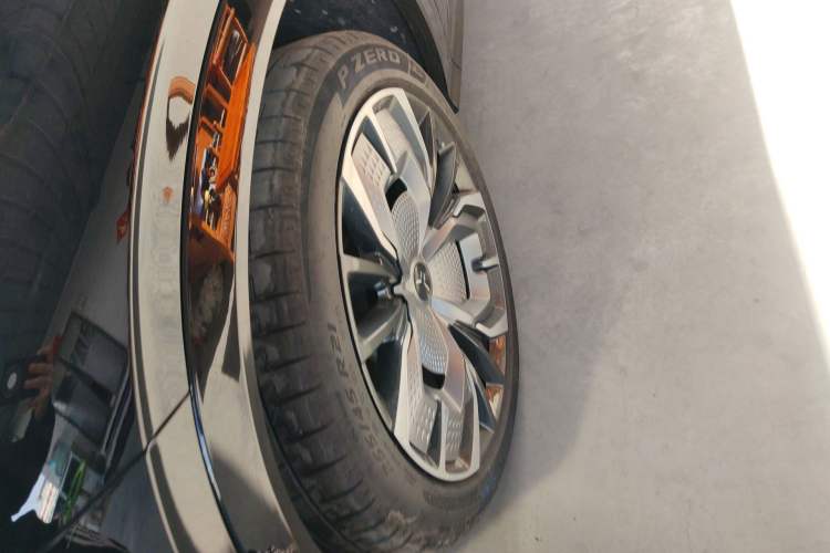 Used Hongqi Tiangong 08 2025 680 All-Wheel Drive Smart Selection Edition Exterior 4