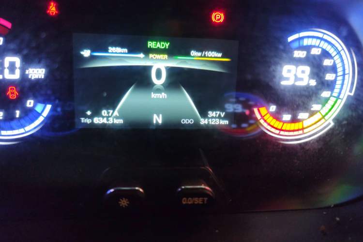 Used CHANGAN KAICHENG Ruixing EM80 2024 Comfort-Style 6-Seater 41.86 kWh
